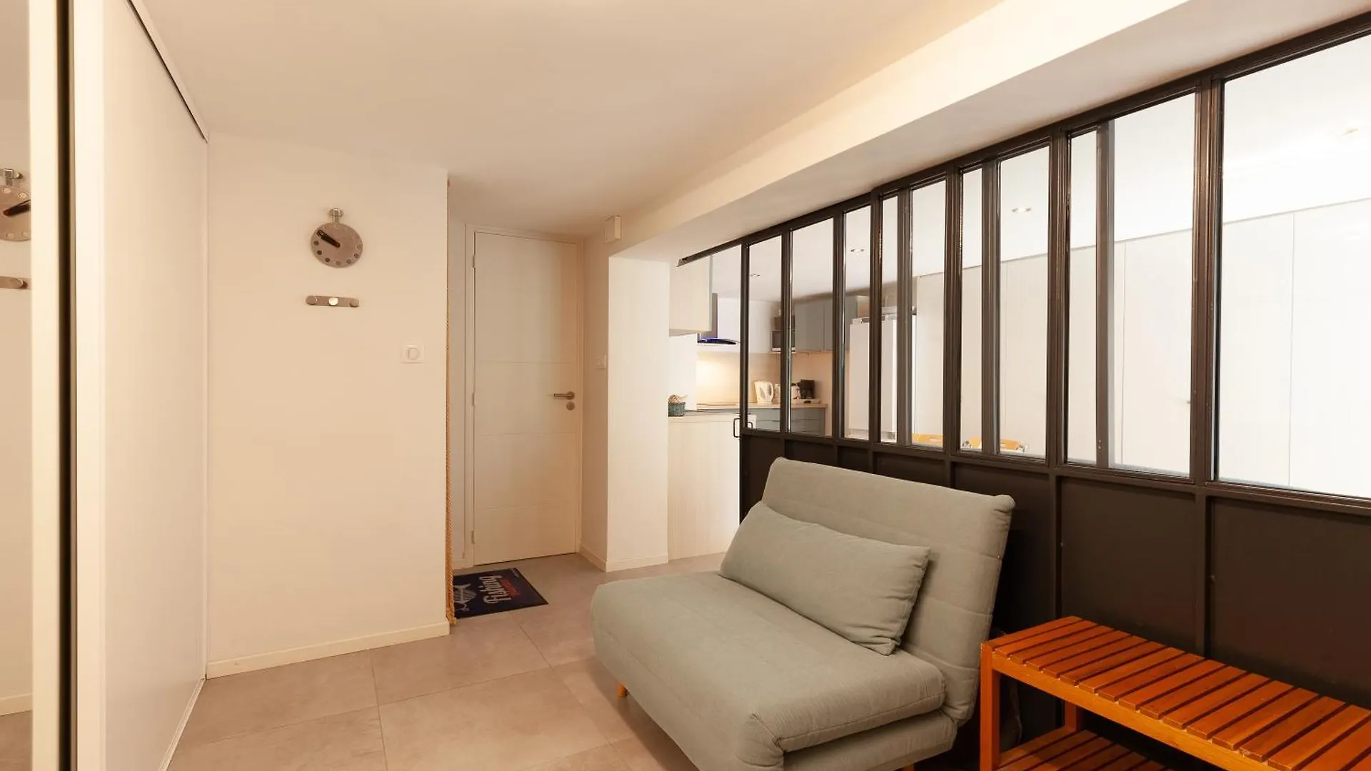 Appartement Hanou De 1 A 4 Personne Бандоль 0*,