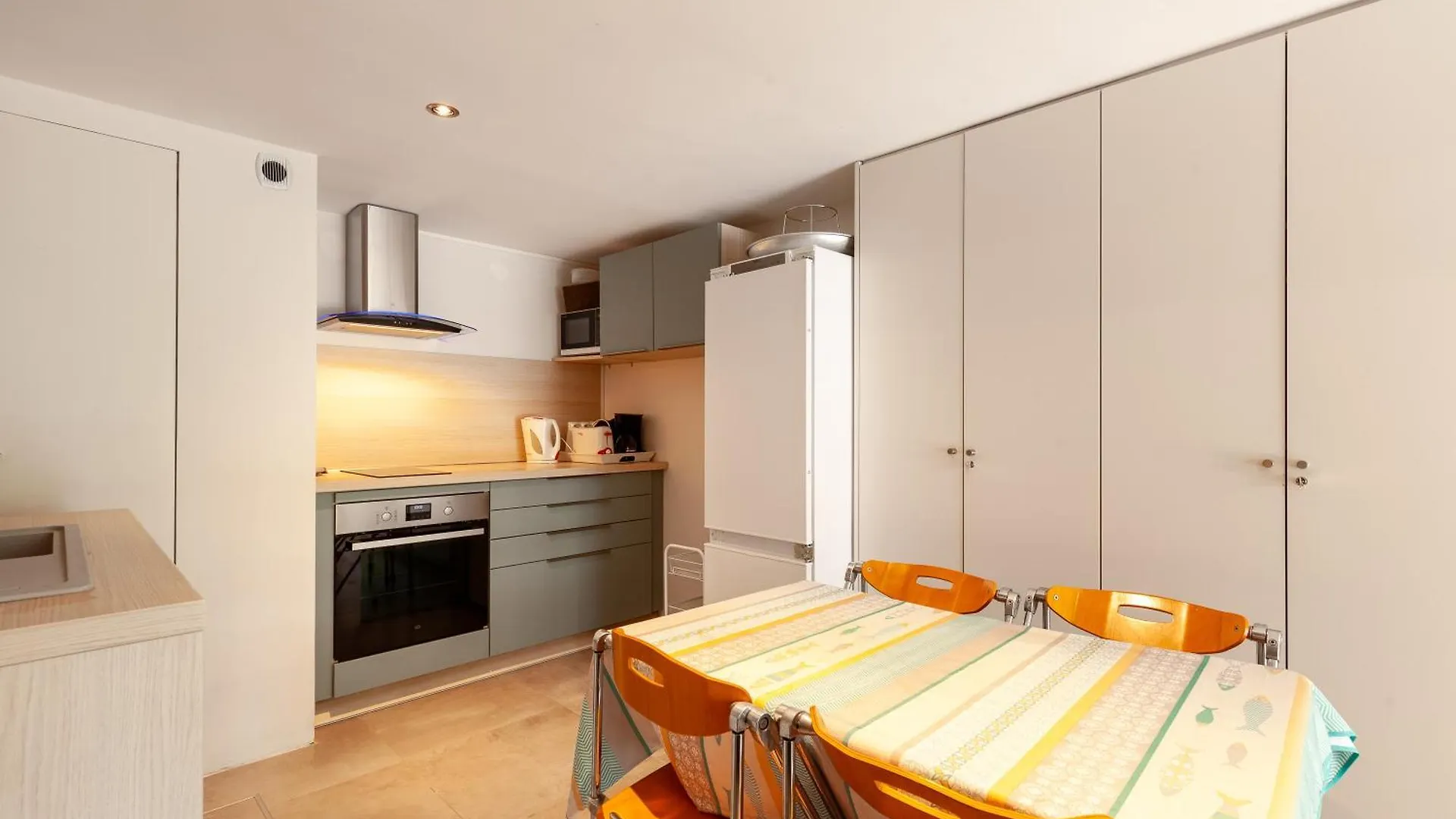 Appartement Hanou De 1 A 4 Personne Бандоль